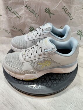 NEW KURU Women's Quantum 2.0 Dove Gray/Pale Lime Athletic Sneakers SIZE 7 Medium